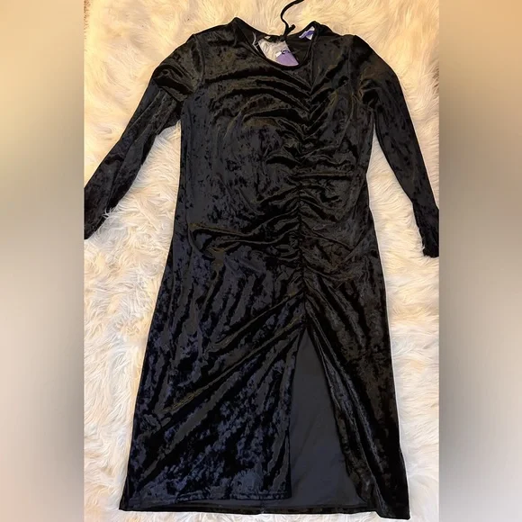 princess polly baby blue dress Long Sleeve Cut Out Fluted Midi Velvet Dress Black main image 0